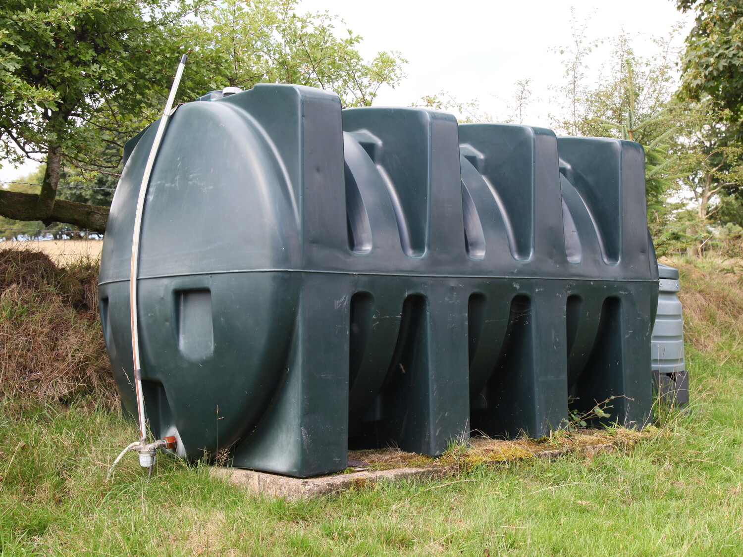 outdoor heating oil tank